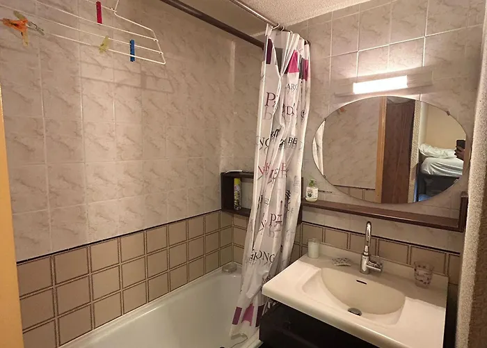 Apartment Confortable 6 Pers Au Centre De - Fr-1-814-84 Super Besse